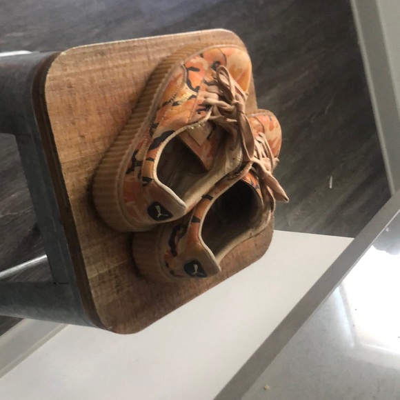 RIRI FENTY PUMAS - Picture 4 of 4